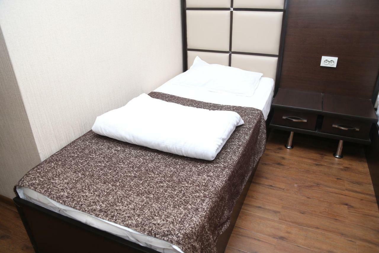 Elite House Hotel Бишкек Екстериор снимка