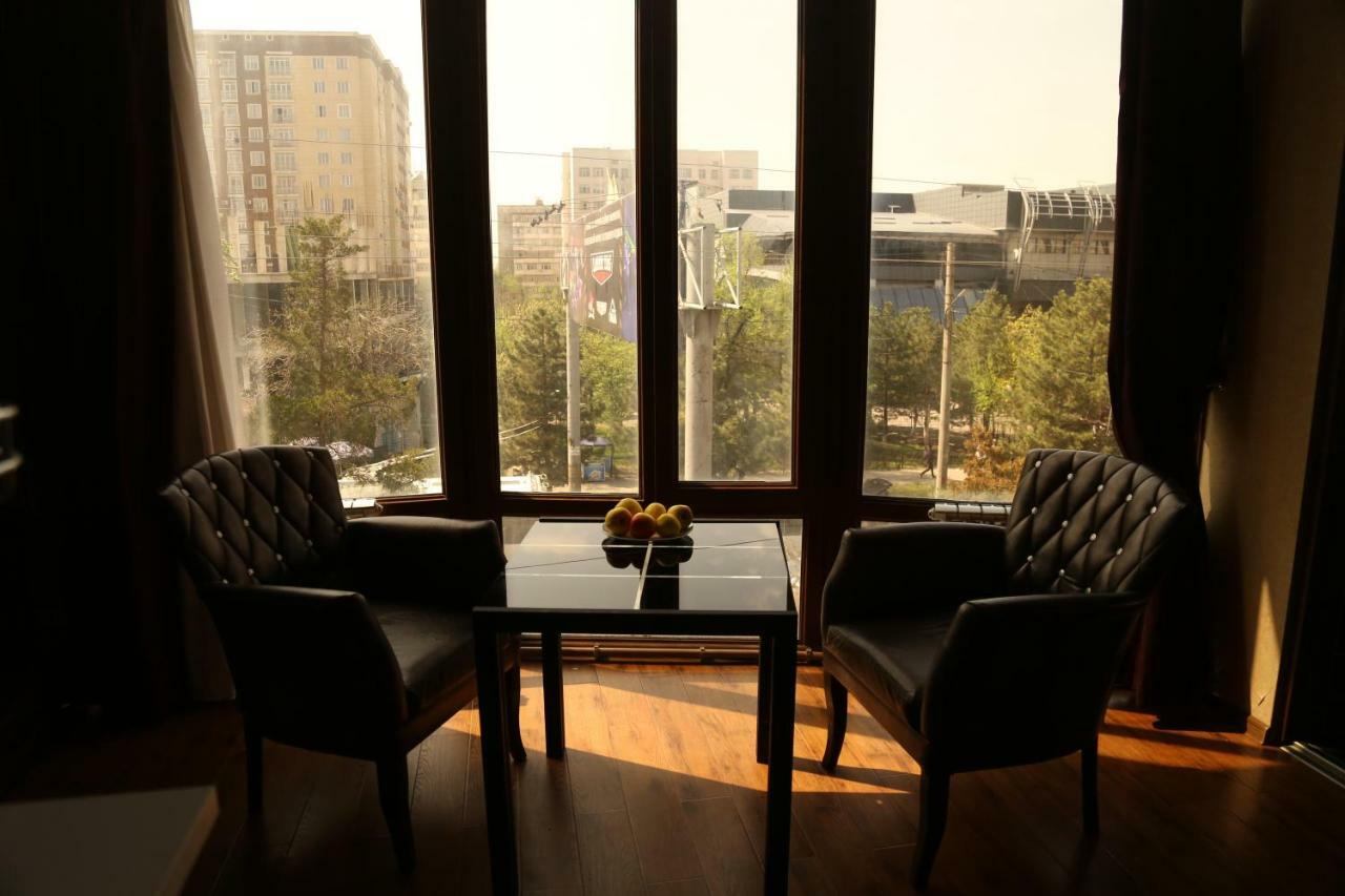 Elite House Hotel Бишкек Екстериор снимка
